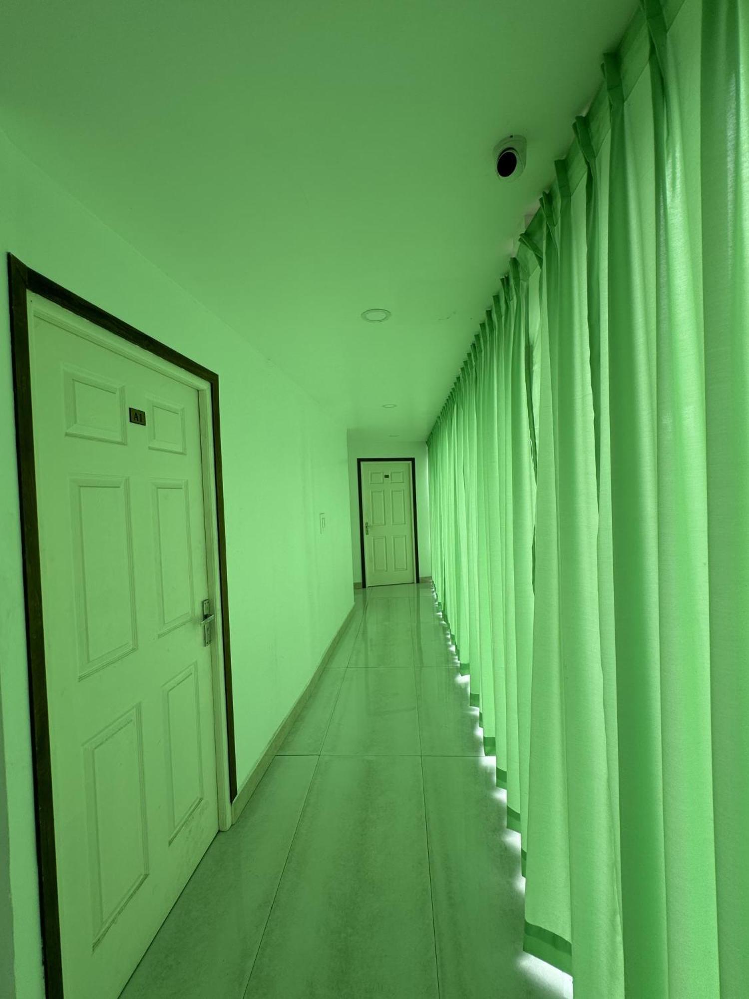Amsher Suit Lulu Mall Road Hotell Kochi Exteriör bild