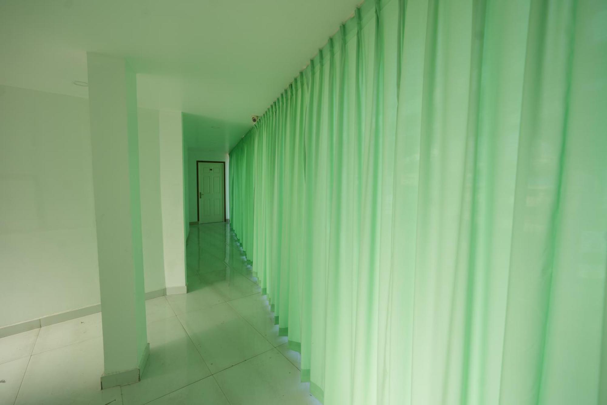Amsher Suit Lulu Mall Road Hotell Kochi Exteriör bild