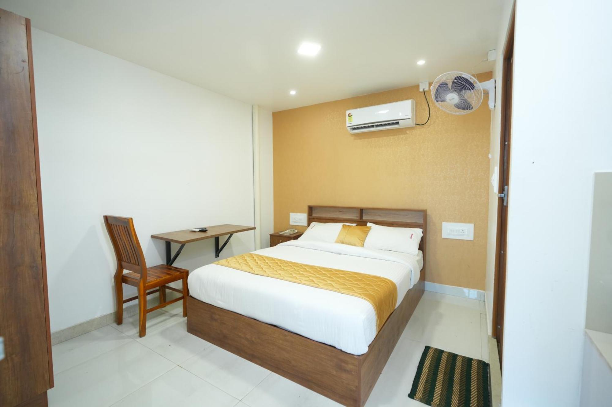 Amsher Suit Lulu Mall Road Hotell Kochi Exteriör bild
