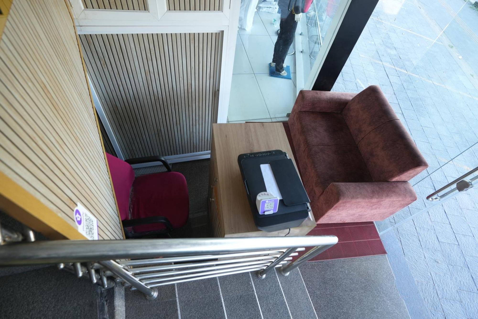 Amsher Suit Lulu Mall Road Hotell Kochi Exteriör bild